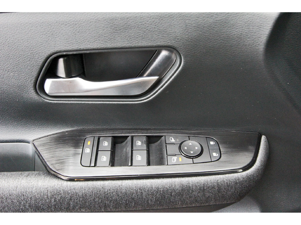 Used 2026 Nissan Kicks SV FWD image 21