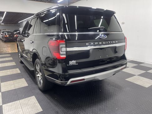 Used 2024 Ford Expedition Limited image 2
