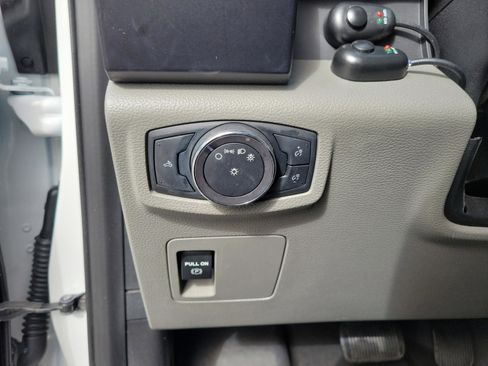 Used 2019 Ford F150 XL w/ Trailer Tow Package image 7