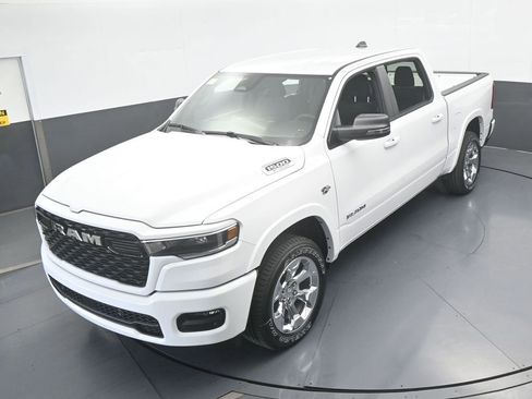New 2026 RAM 1500 4x4 Crew Cab image 41