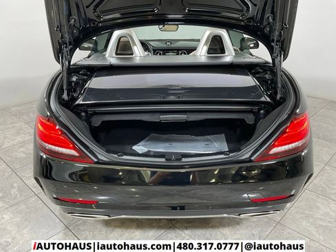 Used 2019 Mercedes-Benz SLC 300 w/ Premium Package image 10