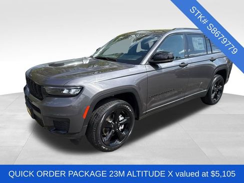 New 2025 Jeep Grand Cherokee L Altitude AWD/4WD image 3
