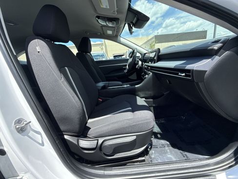 Certified 2025 Hyundai Sonata SEL FWD image 28