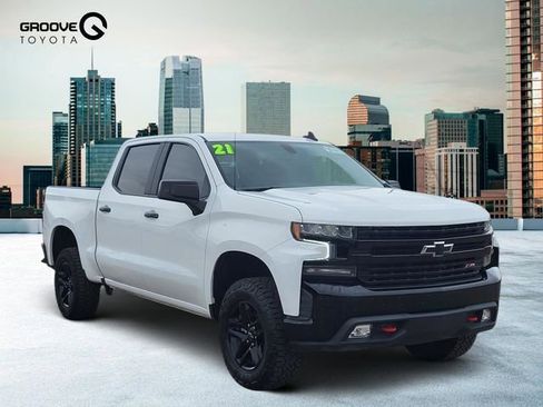 Used 2021 Chevrolet Silverado 1500 LT Trail Boss w/ Convenience Package II image 8