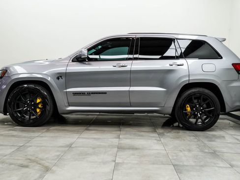 Used 2021 Jeep Grand Cherokee Trackhawk AWD/4WD image 8