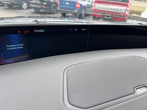 New 2026 Lincoln Navigator Premiere AWD/4WD image 18