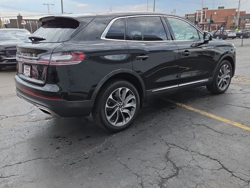 Used 2023 Lincoln Nautilus Reserve AWD/4WD image 5