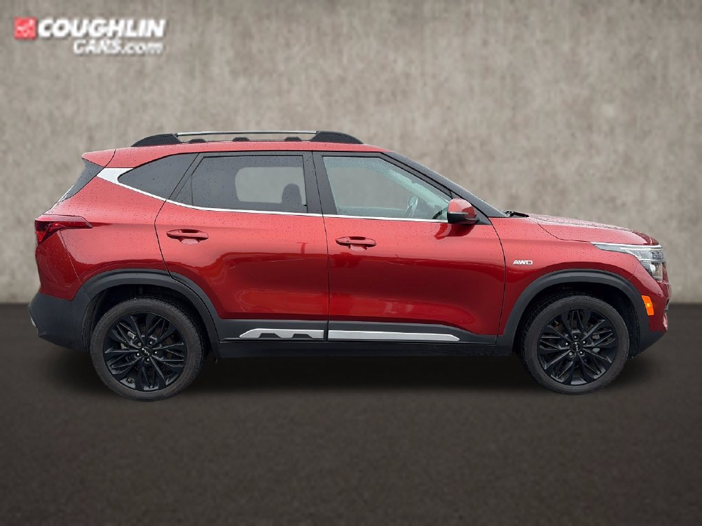 Used 2022 Kia Seltos Nightfall Edition AWD/4WD image 10