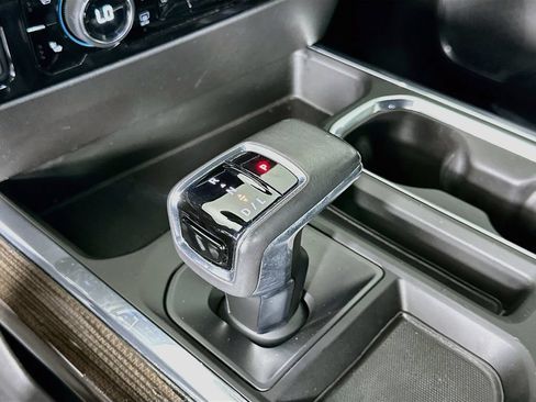 Used 2022 Chevrolet Silverado 1500 RST AWD/4WD image 17