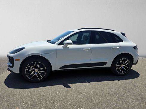 Used 2025 Porsche Macan Turbo AWD/4WD image 6