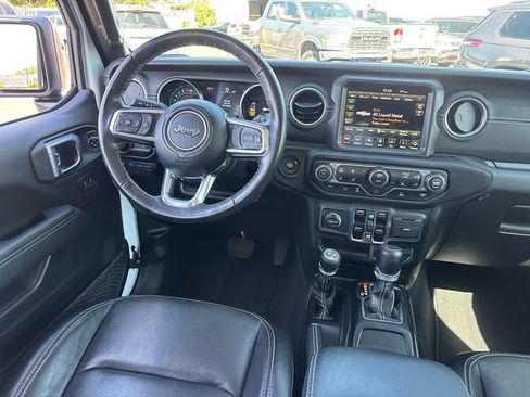 Used 2023 Jeep Wrangler Unlimited Sahara w/ Cold Weather Group image 10