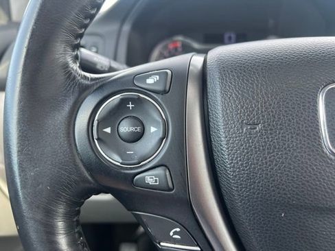 Used 2017 Honda Pilot EX-L image 11