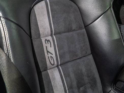 Used 2018 Porsche 911 GT3 RWD image 49