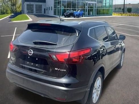 Used 2019 Nissan Rogue Sport SV w/ All-Weather Package AWD/4WD image 3