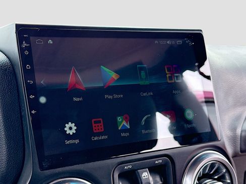 Used 2015 Jeep Wrangler Unlimited Sport w/ Quick Order Package 24S image 10