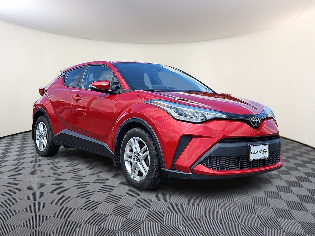 Used 2020 Toyota C-HR LE FWD image 1