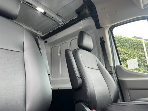 New 2025 Ford E-Transit 148 Medium Roof RWD image 12