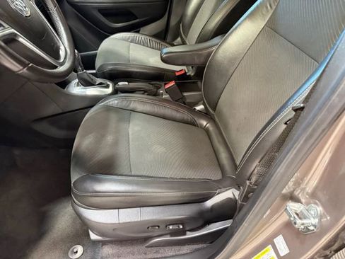 Used 2014 Buick Encore FWD image 22