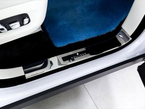 Certified 2023 Rolls-Royce Cullinan w/ Cullinan Package AWD/4WD image 38