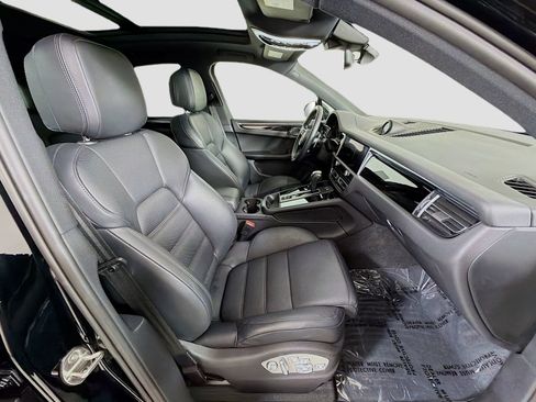 Used 2024 Porsche Macan S AWD/4WD image 34