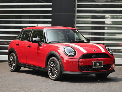 New 2026 MINI Cooper 4-Door Hardtop FWD image 1