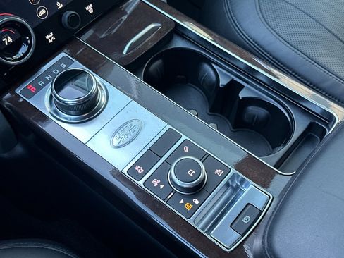 Used 2020 Land Rover Range Rover HSE image 21