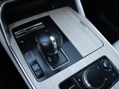 Used 2024 MAZDA CX-90 Plug-In Hybrid w/ Premium Plus image 10