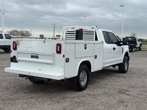 Used 2020 Ford F250 XL w/ Power Equipment Group image 5
