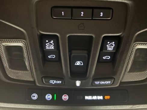 Used 2019 GMC Sierra 1500 Denali w/ Denali Ultimate Package AWD/4WD image 31