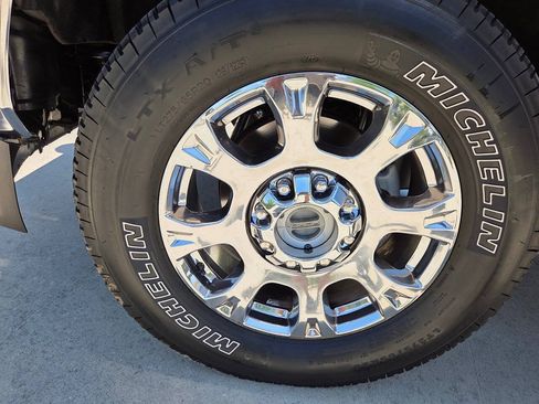Used 2022 Ford F250 Lariat w/ Chrome Package AWD/4WD image 14