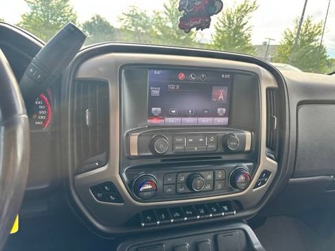 Used 2015 GMC Sierra 2500 Denali w/ Duramax Plus Package AWD/4WD image 10