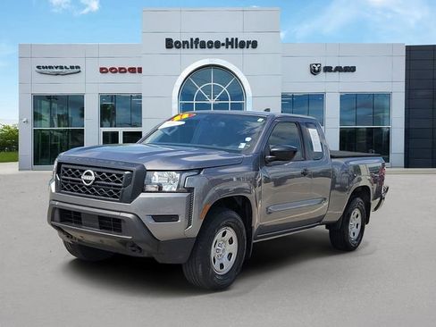 Used 2022 Nissan Frontier S w/ Technology Package AWD/4WD image 3