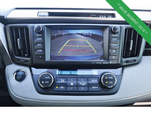 Used 2018 Toyota RAV4 Limited image 26