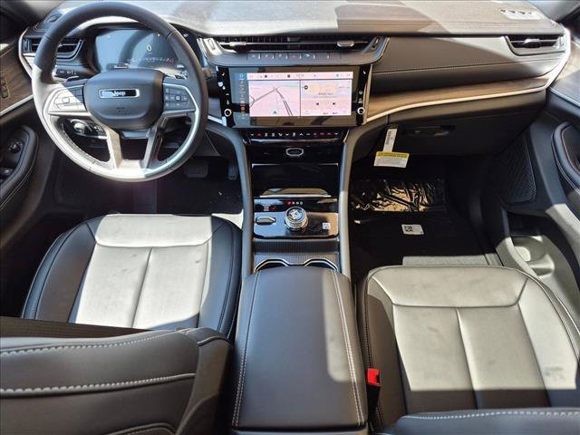 New 2026 Jeep Grand Cherokee Limited AWD/4WD image 15
