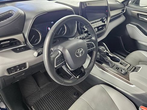 Used 2020 Toyota Highlander Limited AWD/4WD image 27