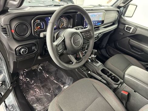 Used 2026 Jeep Gladiator Rubicon AWD/4WD image 22