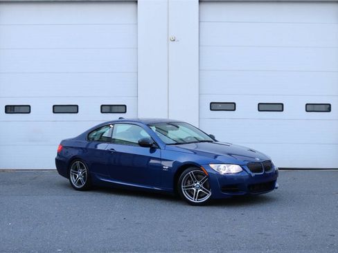 Used 2011 BMW 335is Coupe image 2