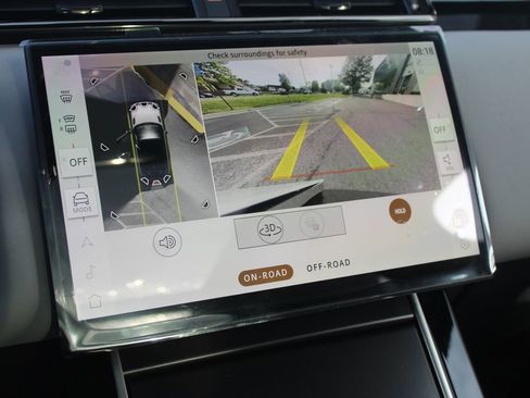 New 2026 Land Rover Range Rover Velar Dynamic SE AWD/4WD image 19
