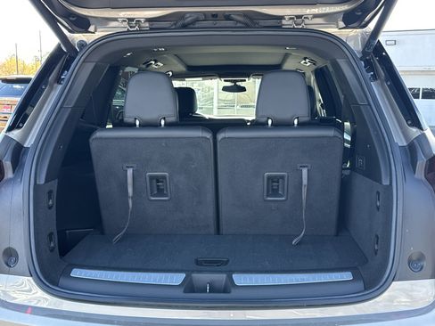 Used 2022 Cadillac XT6 Luxury image 14