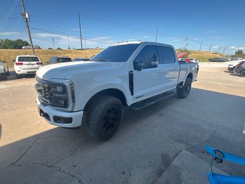 Used 2026 Ford F250 Lariat w/ Black Appearance Package AWD/4WD image 2