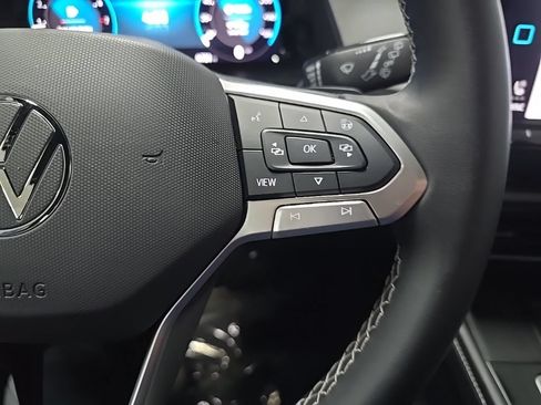 Used 2024 Volkswagen Atlas Cross Sport SE w/ Panoramic Sunroof Package AWD/4WD image 21