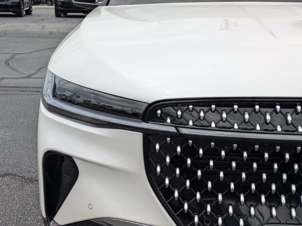 New 2026 Lincoln Nautilus Premier AWD/4WD image 10