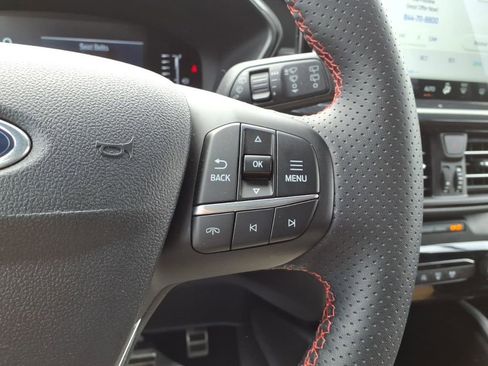 Used 2024 Ford Escape ST-Line w/ Tech Pack #1 image 17