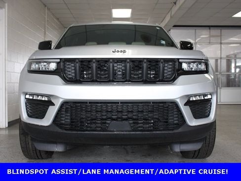 Certified 2025 Jeep Grand Cherokee Limited w/ Black Appearance Package image 2