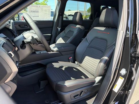 New 2026 Nissan Pathfinder Rock Creek w/ Rock Creek Premium Package AWD/4WD image 30