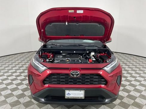 Used 2025 Toyota RAV4 XLE w/ Convenience Package FWD image 16