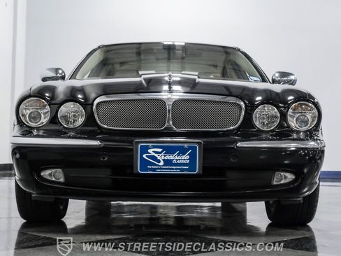 Used 2007 Jaguar XJ8 L RWD image 29