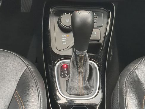 Used 2019 Jeep Compass Limited image 17
