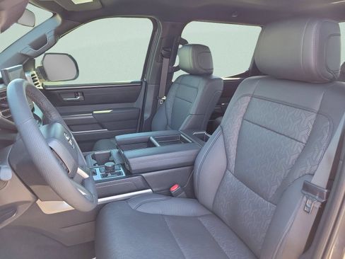 Used 2025 Toyota Tundra SR5 w/ SR5 Premium Package AWD/4WD image 23