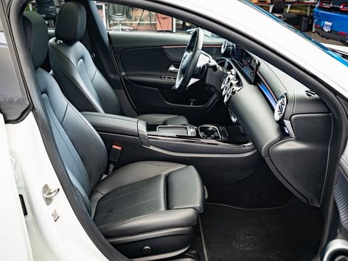 Certified 2025 Mercedes-Benz CLA 250 4MATIC image 21